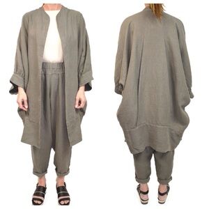 Black crane oversized cement open front linen spoon jacket